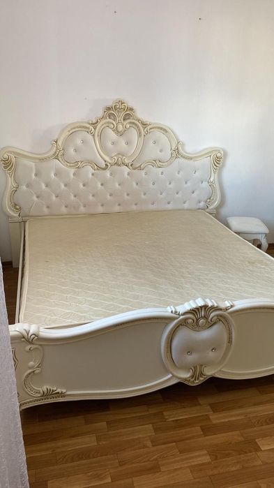 Спальный гарнитур б/у