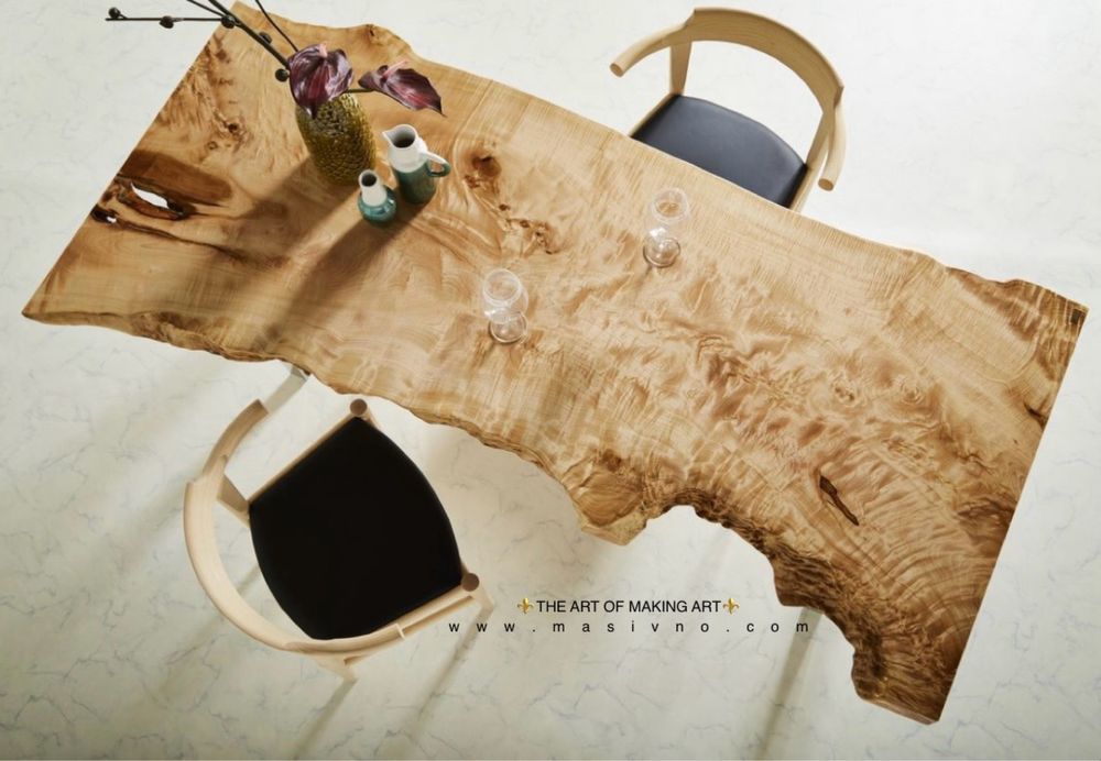 Маса от естествено дърво и епоксидна смола