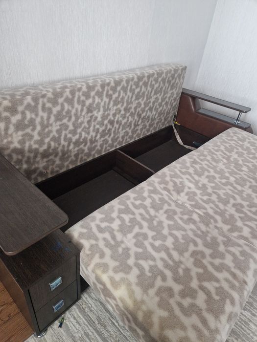 Продам диван раскладной