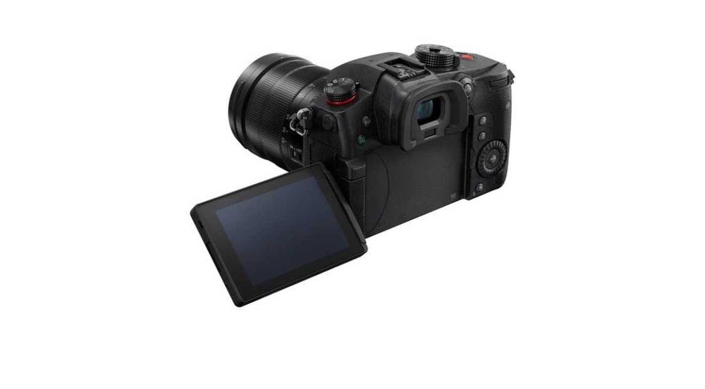 Panasonic Lumix GH5 II + обектив Panasonic 12-60mm f/2.8