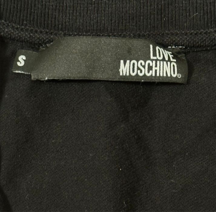 Love Moschino тениска с яка