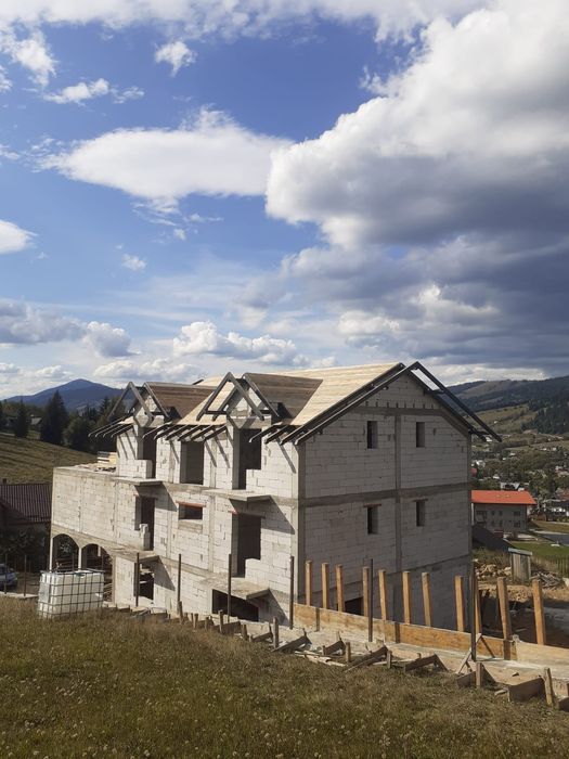 Meseriași construcții!