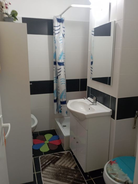 Închiriez apartament o camera