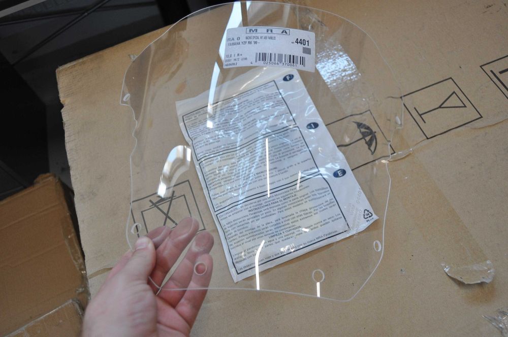 Carene parbriz Yamaha R6 99-02 ,originale