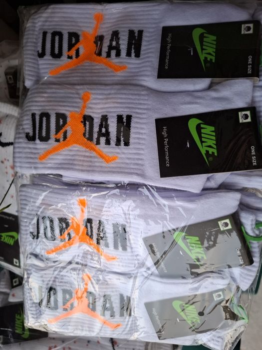 Шарени високи чорапи унисекс