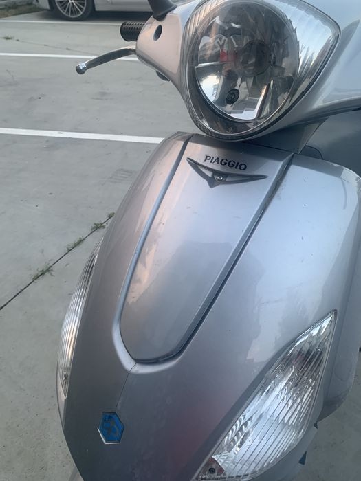 Scuter piaggio fly