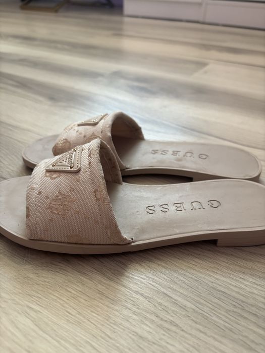 Дамски чехли guess