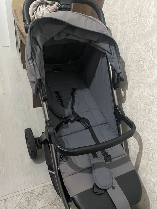 Продам детскую коляску