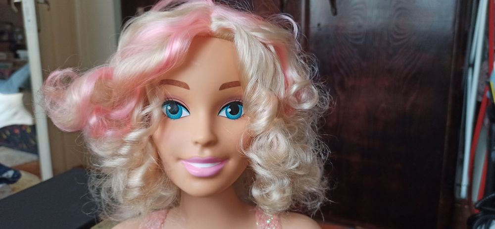 Барбие за прически/Barbie tie dye deluxe edition