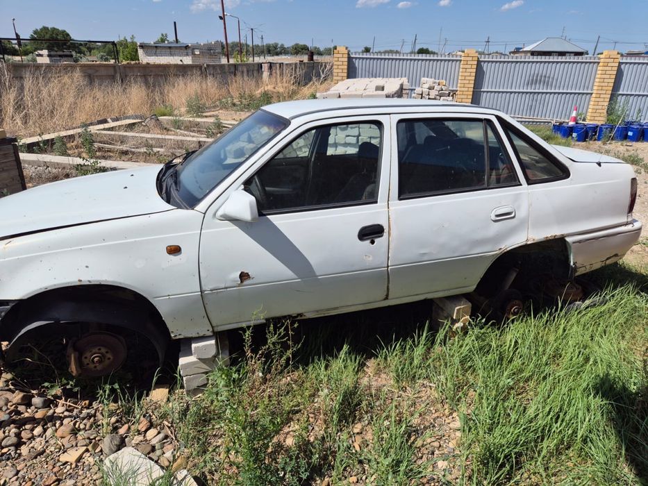 Продам нексию не рабочем состоянии