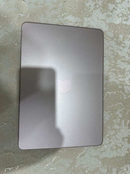 MacBook Neo 13” — как новый