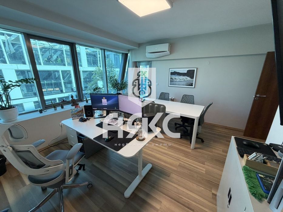 Продава се Офис в София, Хиподрума - 168 кв.м за 2703 €/кв.м - Снимка #1