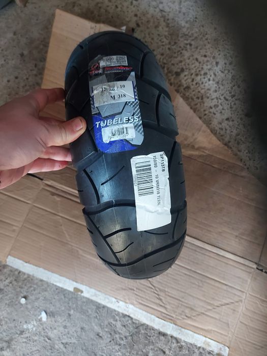 Vând cauciucurii pentru motoreta