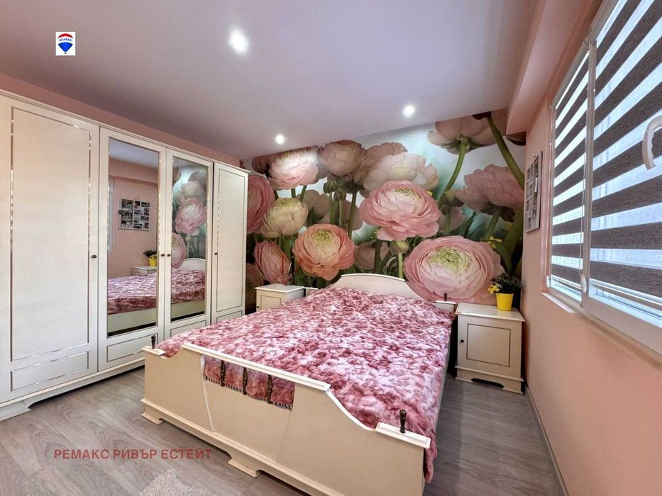 Продава се Тристаен апартамент в Русе, Родина 1 - 78 кв.м за 883 €/кв.м - Снимка #2