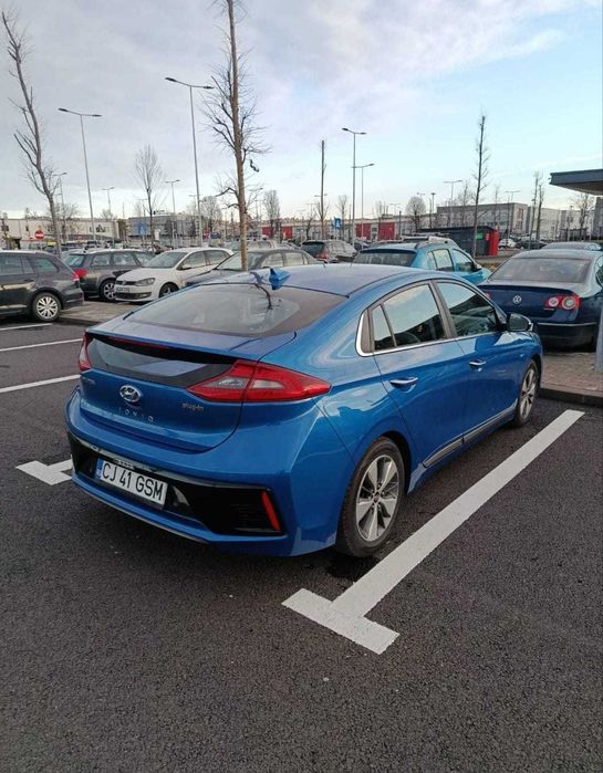 Rent a car/ Inchirieri auto Cluj Napoca Hyundai Ioniq Hybrid, cutie automata