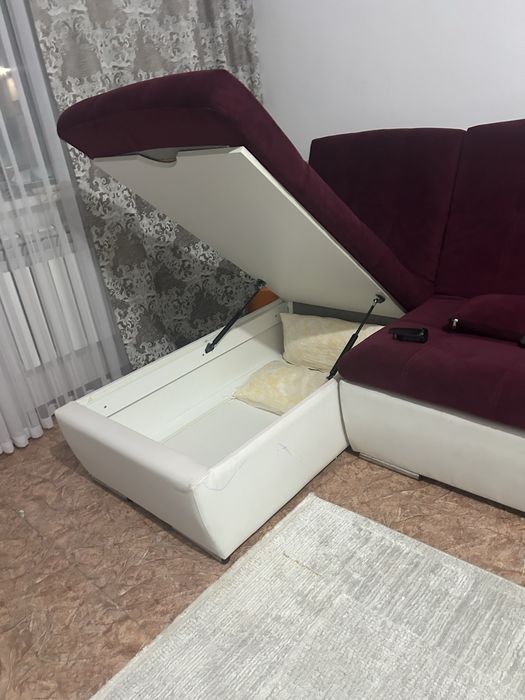 Диван в хорошем состоянии