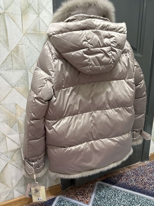 Продам зимний пуховик