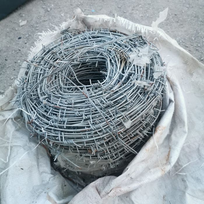 Проволка колючая