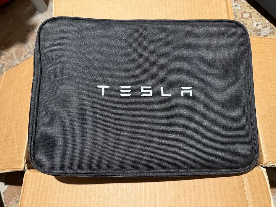 Carlig tractare nou Tesla Model 3