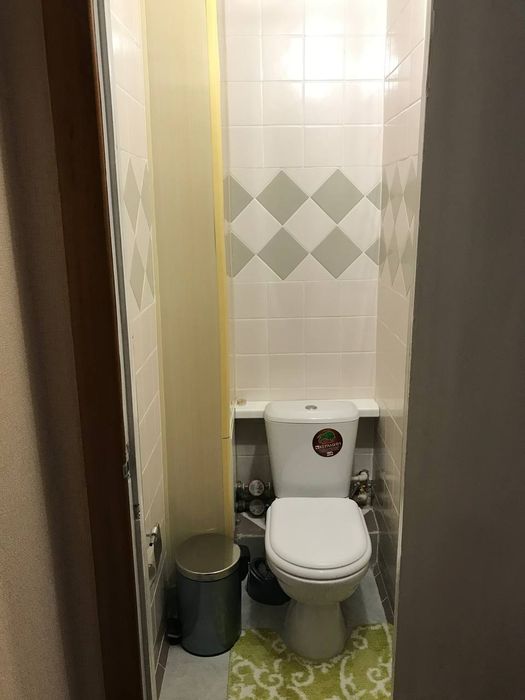 Госпитальная базар 2 комнатная около школы 70м²