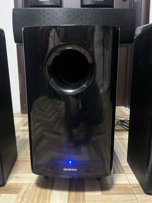 Sistem 5.1.2 Dolby Atmos Onkyo