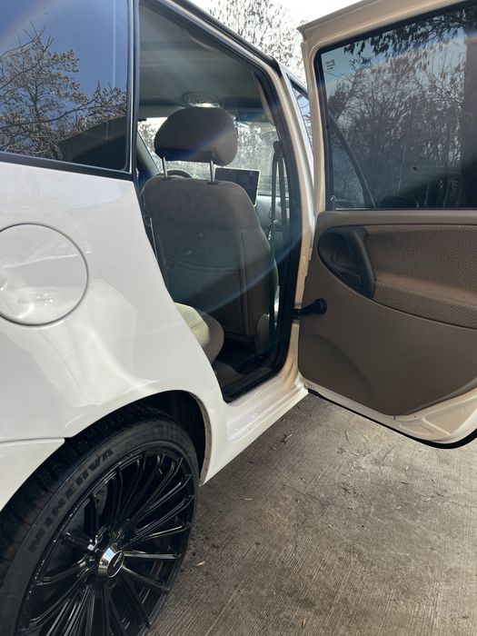 Lada Kalina 2011 год