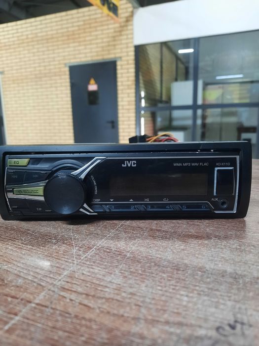 Продам автомагнитолу JVC. Оригинал.  10000