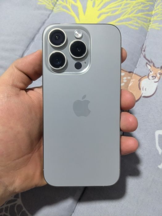 Iphone 15 pro natural titan