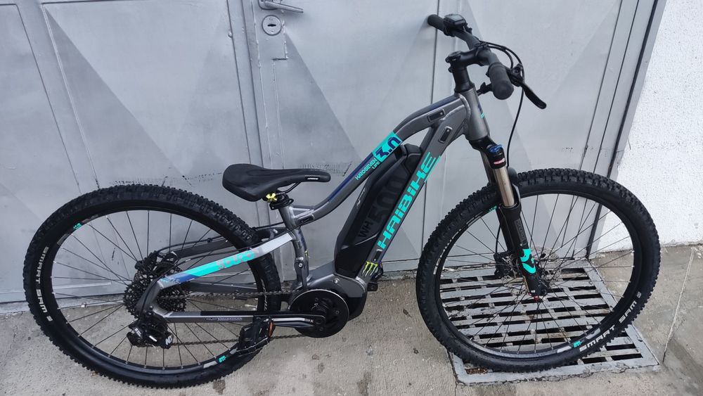 Планински, електрически велосипед Haibike 3 рамка S. За дете или момиче.