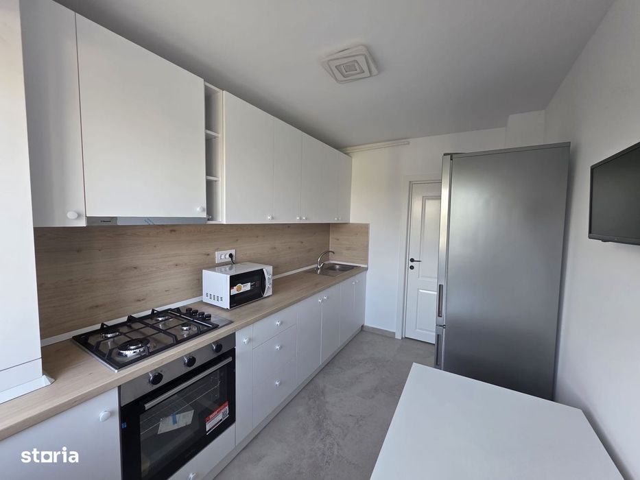 Apartament 3 camere de inchiriat