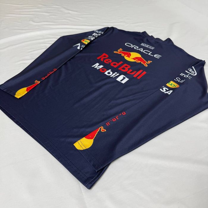 Мерч формула 1 одежда