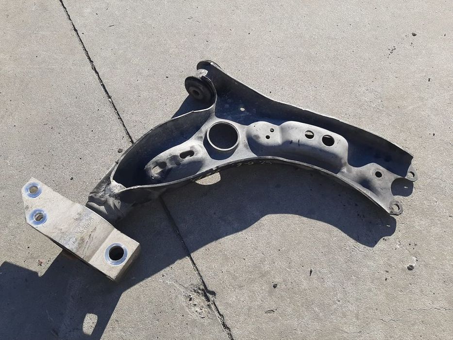 brat bascula stanga fata 1.6 b vw golf 5 1k0199231j