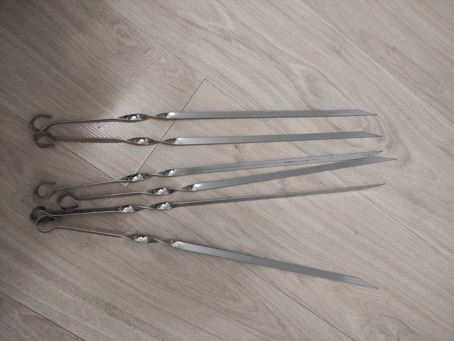 Мангал, шампура и топор