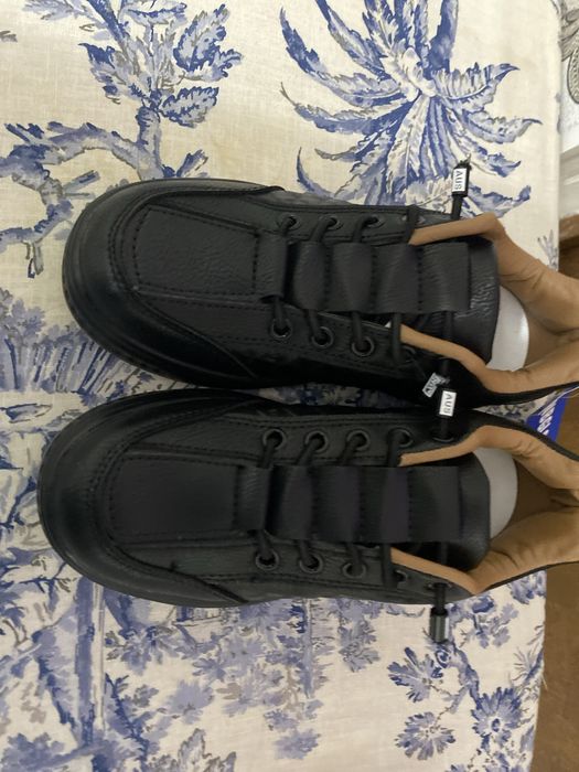 Продается туфли в отличном состояние.