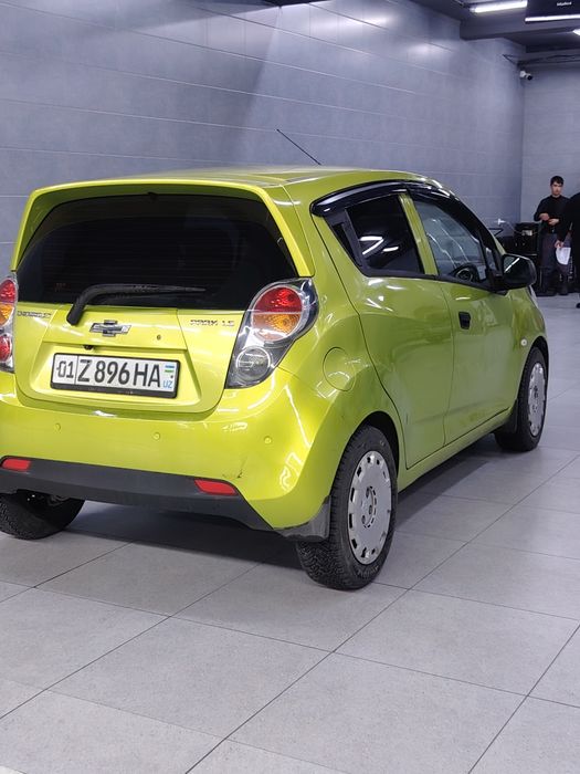 Спарк Автомат 1.0L