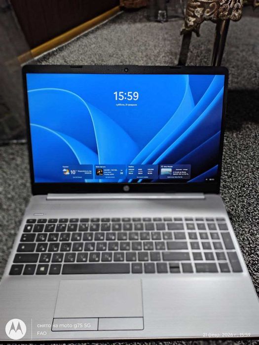 HP 255 G8 AMD RYZEN R5 5500U 16GB 512GB AMD RADEON 15,6 FHD