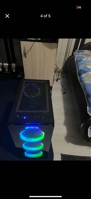 Геймърски компютър +клавиатура