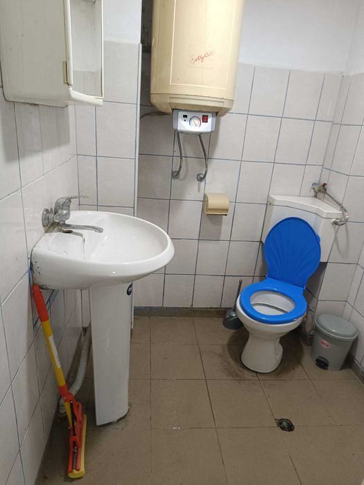 Давам самостоятелна стая под наем