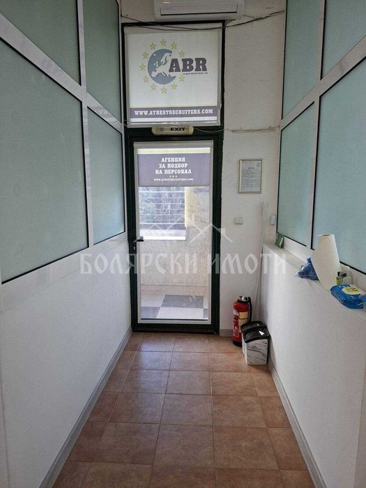 Дава се под наем Офис в Велико Търново, Колю Фичето - 94 кв.м за 498.27 € - Снимка #6