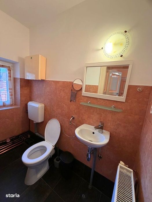 Apartament 3 camere de inchriat-Str. Victor Babes