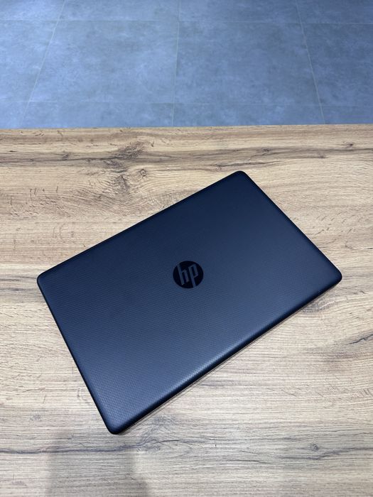 Офисный ноутбук HP Pavilion 15