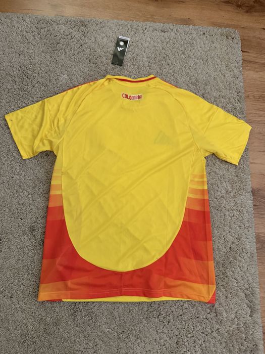 Tricou Columbia