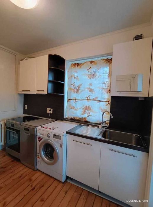 Дава се под наем Къща в София, Княжево - 260 кв.м за 1600 € - Снимка #12