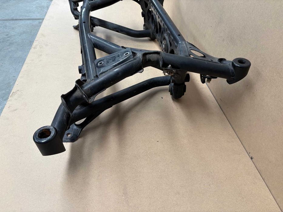 Заден мост БМВ М2 Ф87 М3 Ф80 М4 Ф82