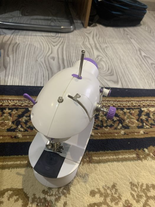 Швэйная машина  модель SM-202A