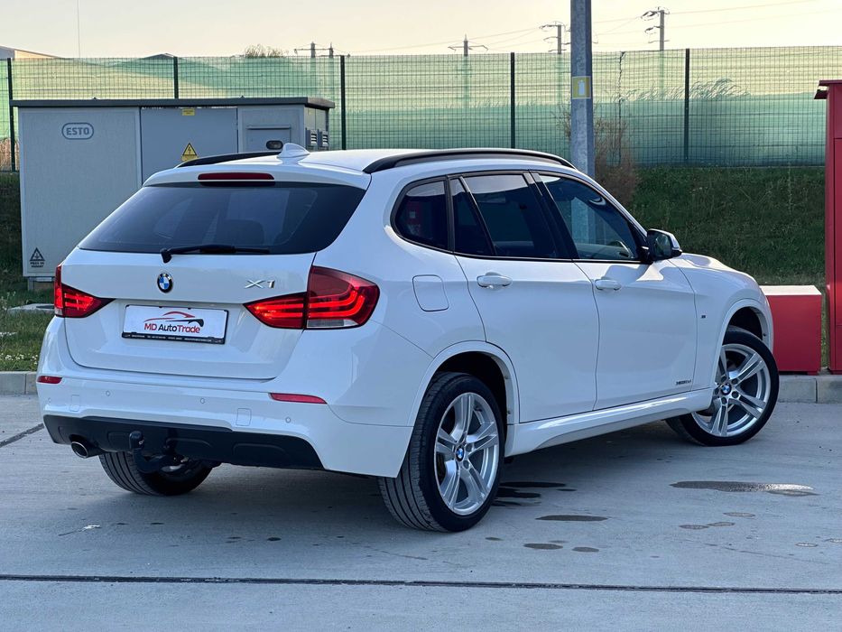 BMW X1 xDrive 18d / M-PACK / 2.0Diesel / Bi-Xenon / Navi / Alcantara