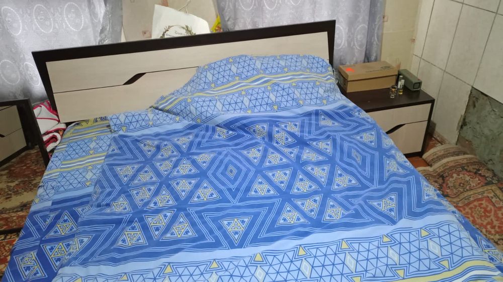 Продам спальный гарнитур