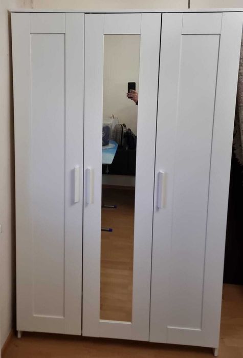 Распашной шкаф IKEA Бримнэс