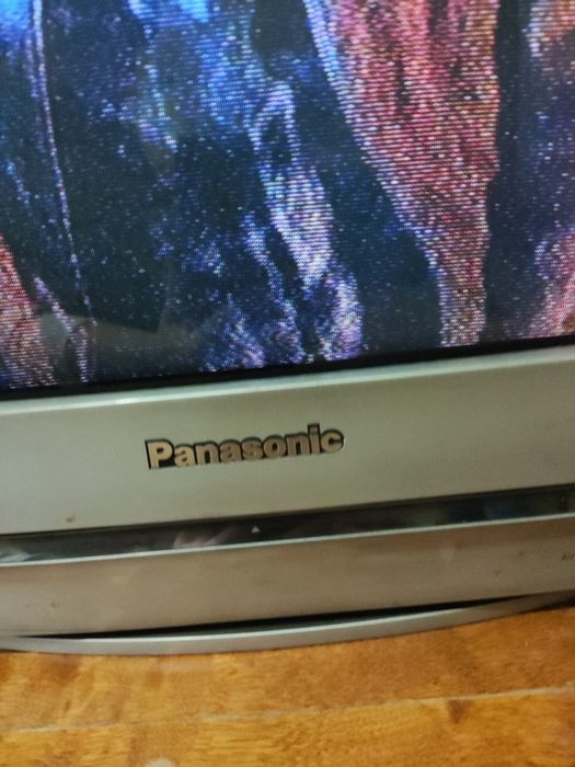 Продам телевизор Panasonic