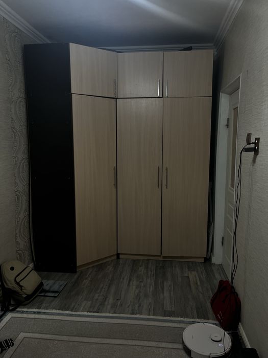 Продам шкаф угловой б/у